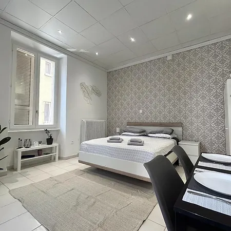 Sweet Nest - Close To The Lido & Lake! *